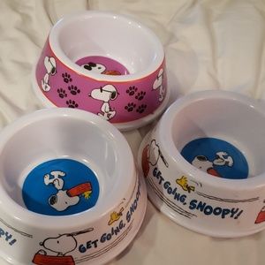 Set of 3 snoopy pet dishes